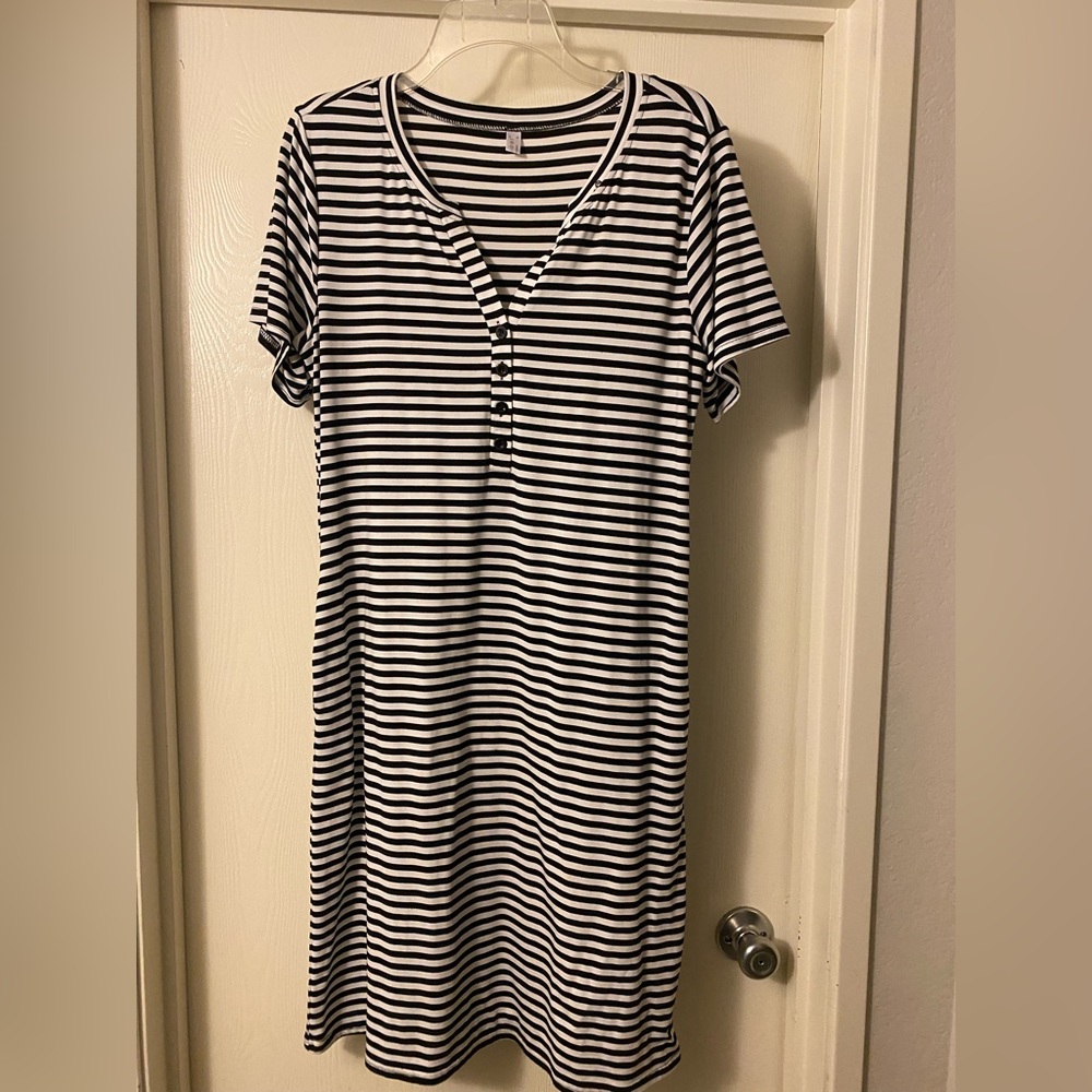 Lightweight Casual Dress with Pockets